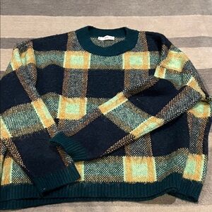Stylish Plaid Crewneck Sweater in Green and Yellow